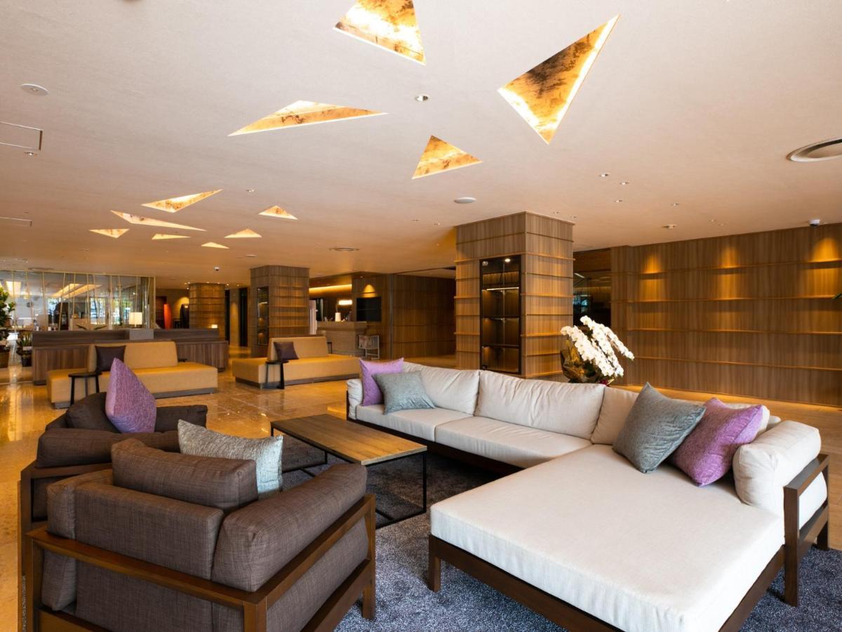 Grand Hotel *