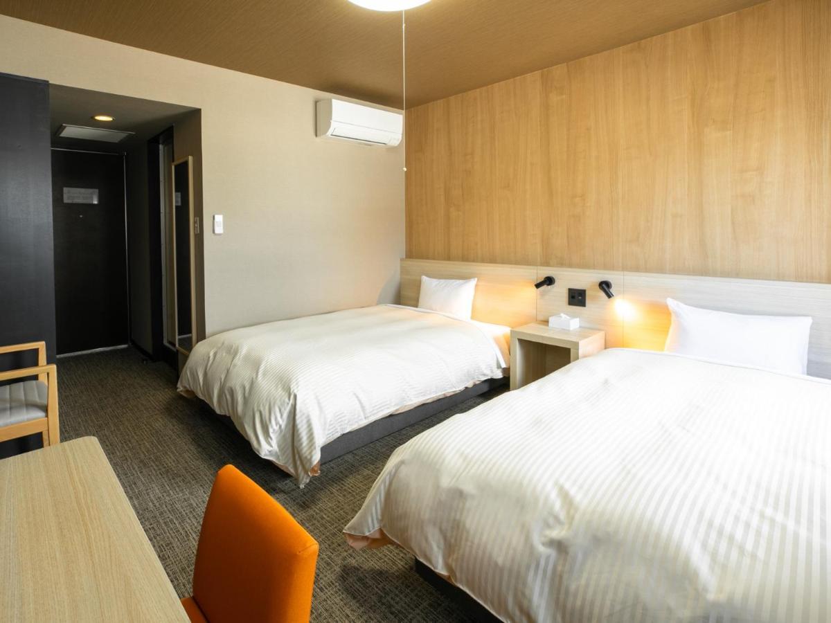 Hotel Grand *