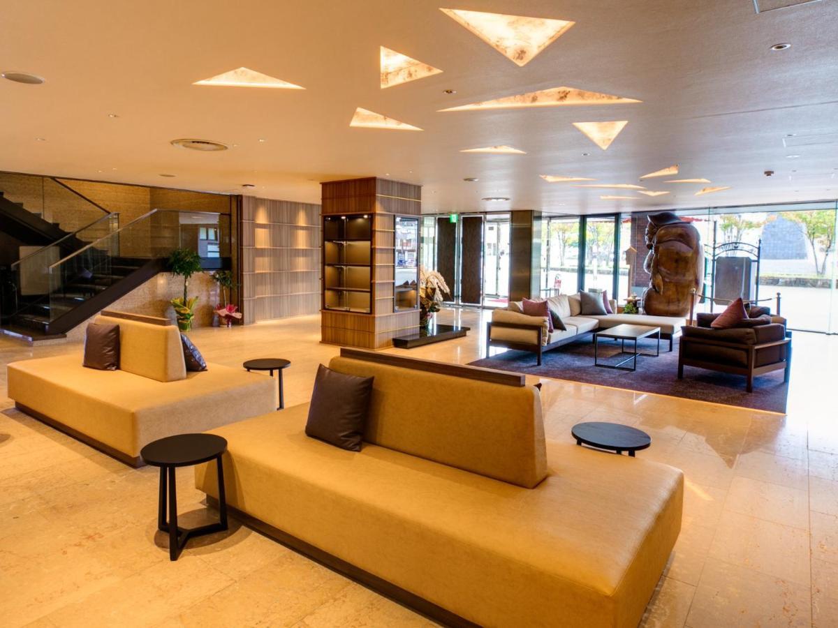 Hotel Grand *
